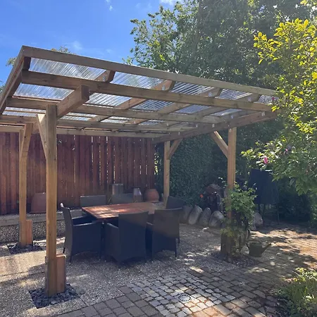 Casa de Férias Presen-sued - Anbauwohnung Fuer Bis Zu 7 Personen In Strandnaehe Fehmarn